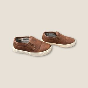 Simple Joys by Carter’s Brown Faux Leather Slip-On Sneakers | Toddler Size 7M